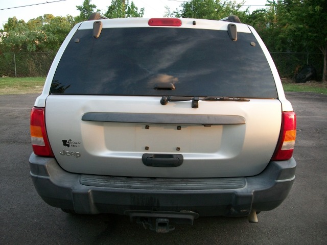 2004 Jeep Grand Cherokee Sedan 4dr