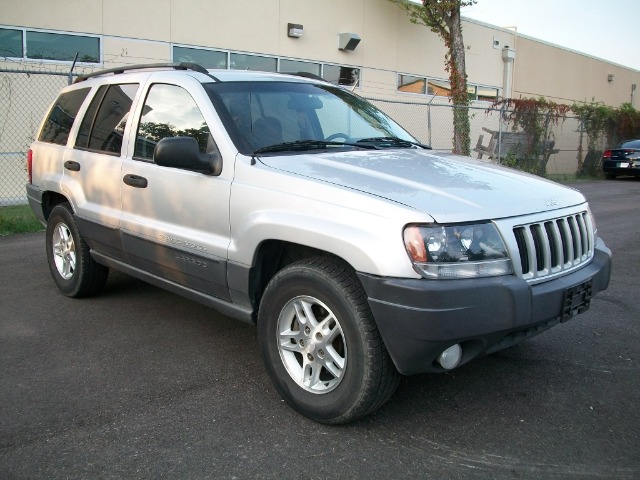 2004 Jeep Grand Cherokee Sedan 4dr