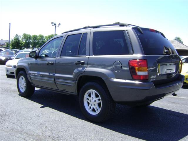 2004 Jeep Grand Cherokee AMG ML55