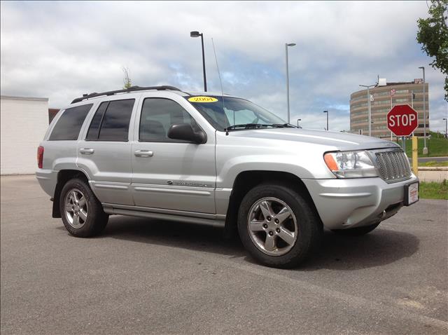 2004 Jeep Grand Cherokee 2.4i Sedan