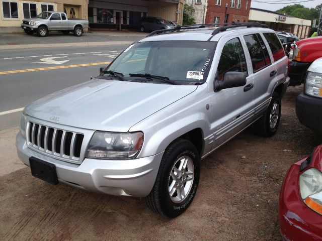 2004 Jeep Grand Cherokee 4dr 114 WB W/4.6l AWD