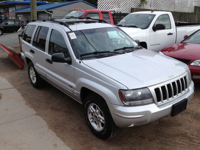 2004 Jeep Grand Cherokee 4dr 114 WB W/4.6l AWD