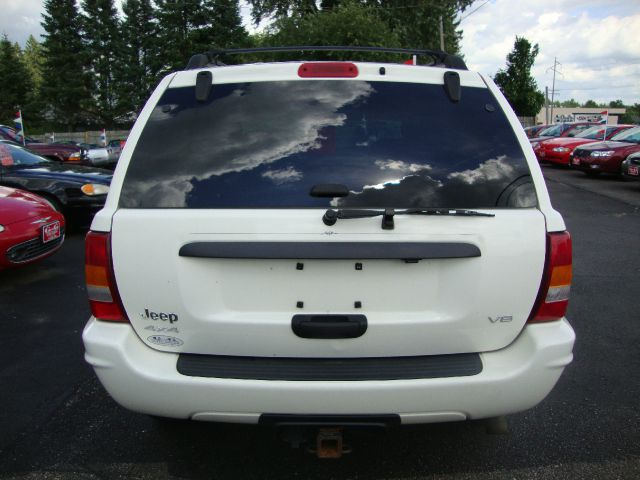 2004 Jeep Grand Cherokee 4dr 114 WB W/4.6l AWD