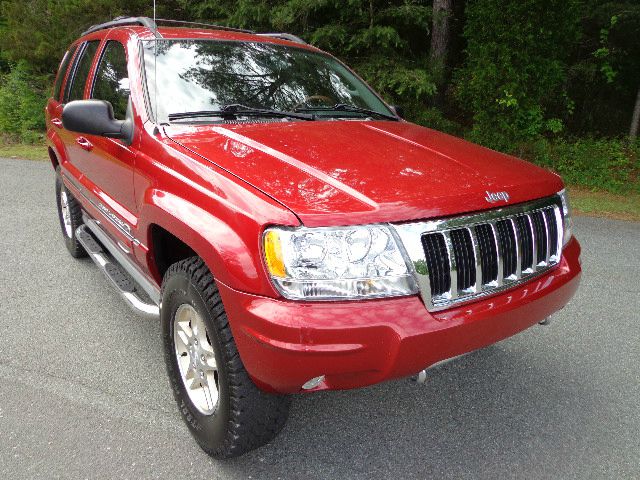 2004 Jeep Grand Cherokee 2.4i Sedan