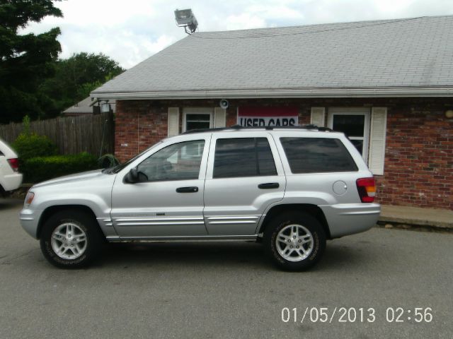 2004 Jeep Grand Cherokee 4dr 114 WB W/4.6l AWD