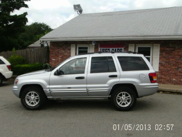 2004 Jeep Grand Cherokee 4dr 114 WB W/4.6l AWD