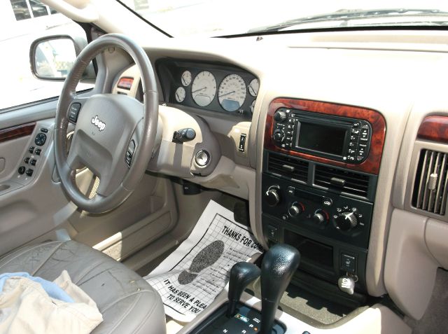 2004 Jeep Grand Cherokee Super