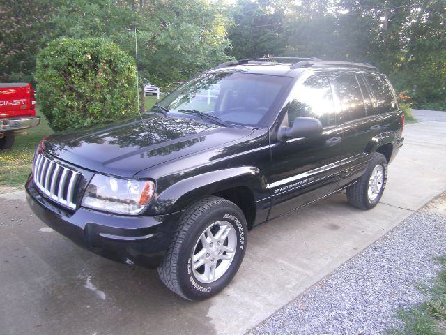 2004 Jeep Grand Cherokee 4dr 114 WB W/4.6l AWD