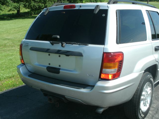 2004 Jeep Grand Cherokee 4dr 114 WB W/4.6l AWD