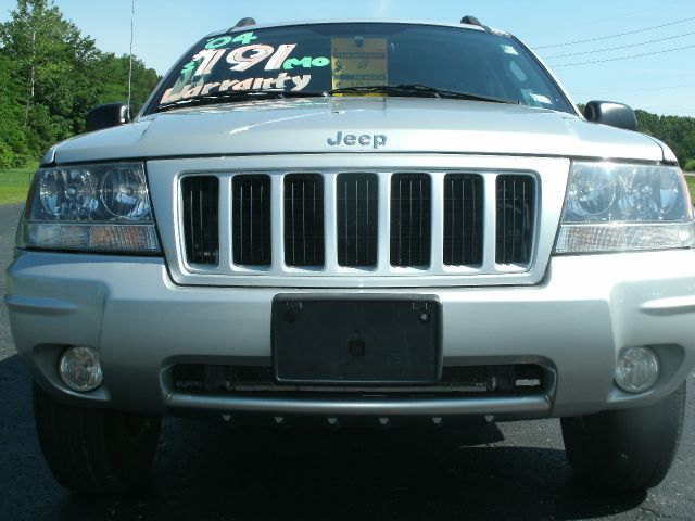 2004 Jeep Grand Cherokee 4dr 114 WB W/4.6l AWD