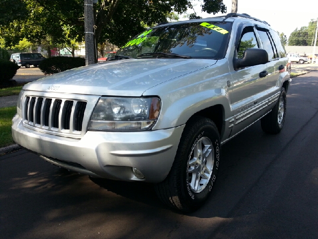 2004 Jeep Grand Cherokee 4dr 114 WB W/4.6l AWD