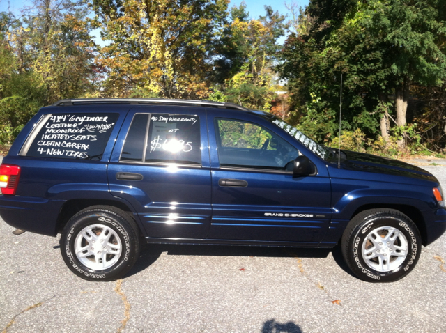 2004 Jeep Grand Cherokee 4dr 114 WB W/4.6l AWD