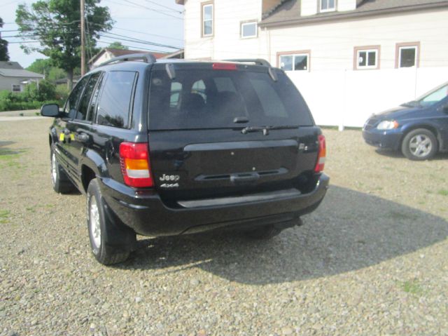 2004 Jeep Grand Cherokee 4dr 114 WB W/4.6l AWD