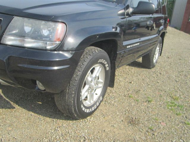 2004 Jeep Grand Cherokee 4dr 114 WB W/4.6l AWD