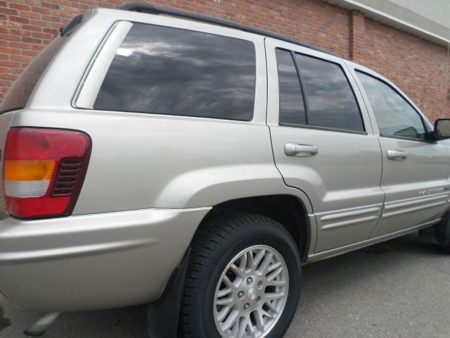 2004 Jeep Grand Cherokee Super