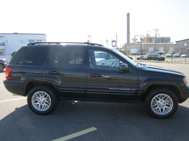 2004 Jeep Grand Cherokee Super