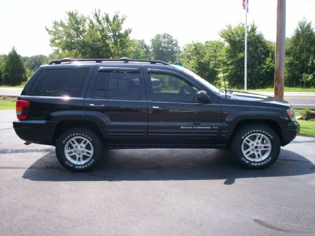 2004 Jeep Grand Cherokee 4dr 114 WB W/4.6l AWD