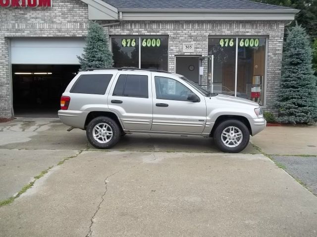 2004 Jeep Grand Cherokee 4dr 114 WB W/4.6l AWD