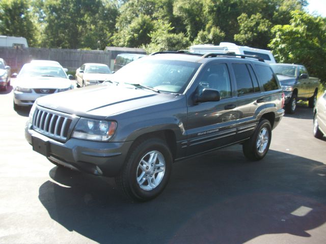 2004 Jeep Grand Cherokee 4dr 114 WB W/4.6l AWD