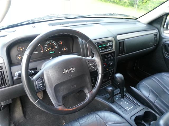 2004 Jeep Grand Cherokee 4dr 114 WB W/4.6l AWD