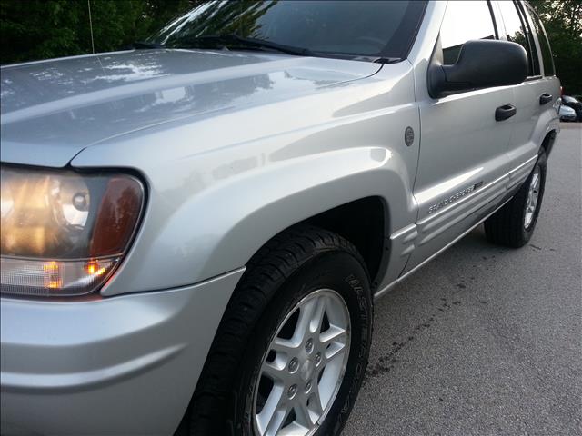 2004 Jeep Grand Cherokee 4dr 114 WB W/4.6l AWD