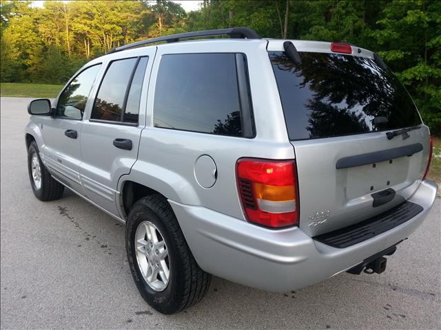 2004 Jeep Grand Cherokee 4dr 114 WB W/4.6l AWD