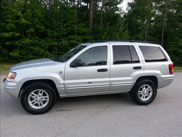 2004 Jeep Grand Cherokee 4dr 114 WB W/4.6l AWD