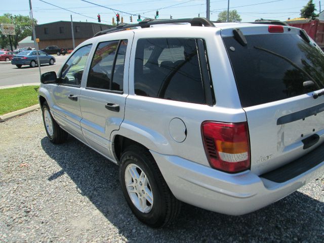 2004 Jeep Grand Cherokee 4dr 114 WB W/4.6l AWD