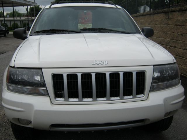 2004 Jeep Grand Cherokee LT Tv-dvdleathersunroof3rowcarfax Available