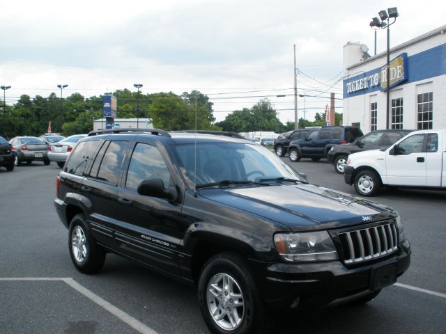 2004 Jeep Grand Cherokee 4dr 114 WB W/4.6l AWD