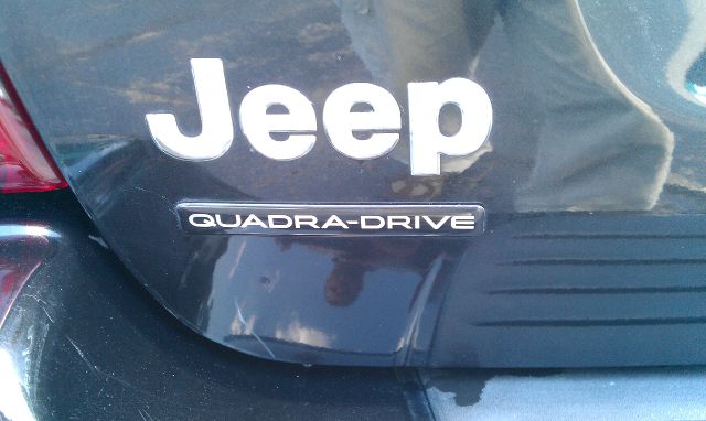 2004 Jeep Grand Cherokee Super