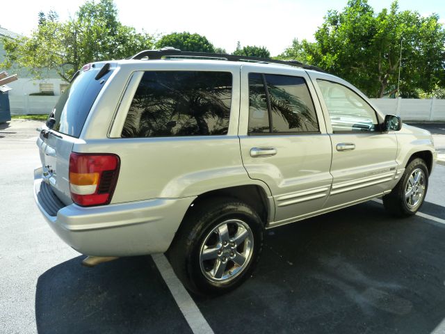 2004 Jeep Grand Cherokee Super