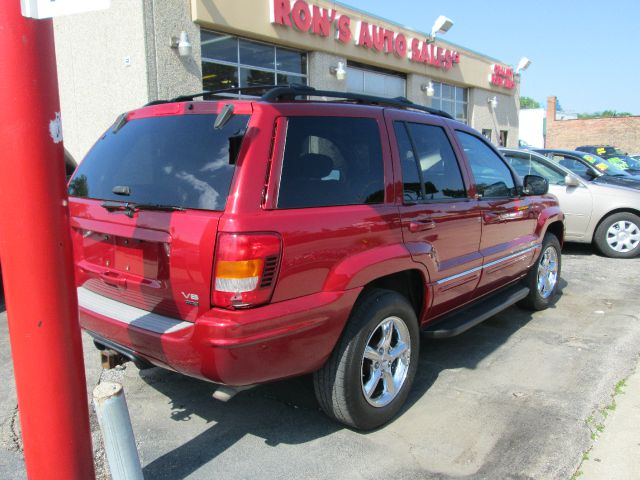 2004 Jeep Grand Cherokee 2.4i Sedan