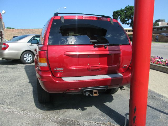 2004 Jeep Grand Cherokee 2.4i Sedan