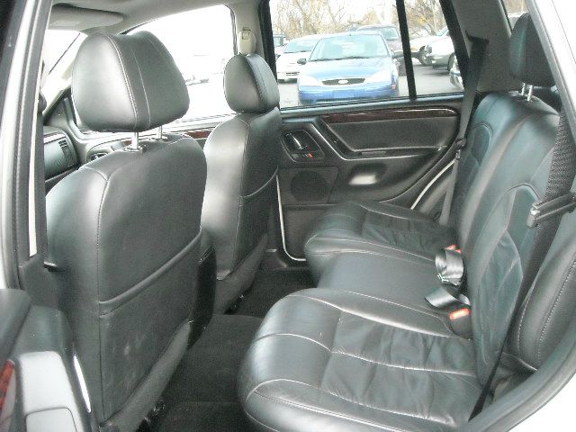 2004 Jeep Grand Cherokee Super