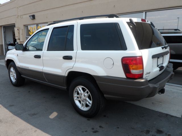 2004 Jeep Grand Cherokee 4dr 114 WB W/4.6l AWD