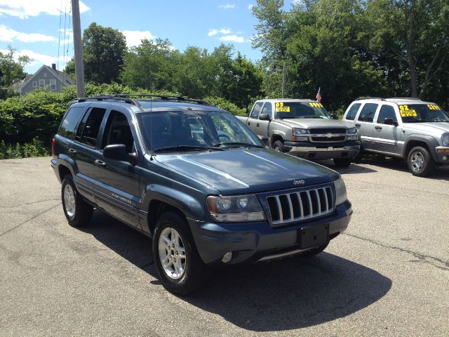 2004 Jeep Grand Cherokee 4dr 114 WB W/4.6l AWD