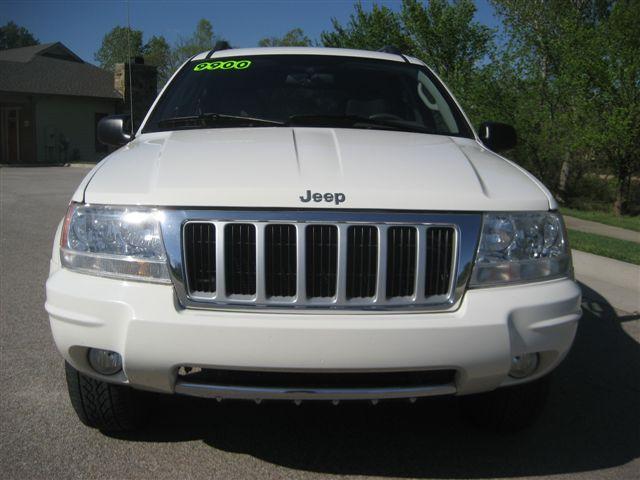 2004 Jeep Grand Cherokee 4dr 1500 4WD LS SUV