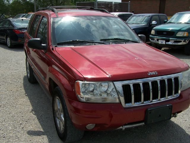 2004 Jeep Grand Cherokee T6 AWD Leather Moonroof Navigation