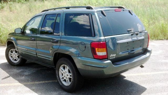 2004 Jeep Grand Cherokee 4dr 114 WB W/4.6l AWD