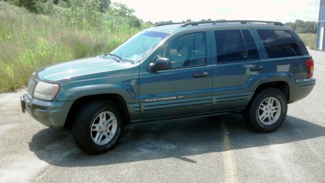 2004 Jeep Grand Cherokee 4dr 114 WB W/4.6l AWD