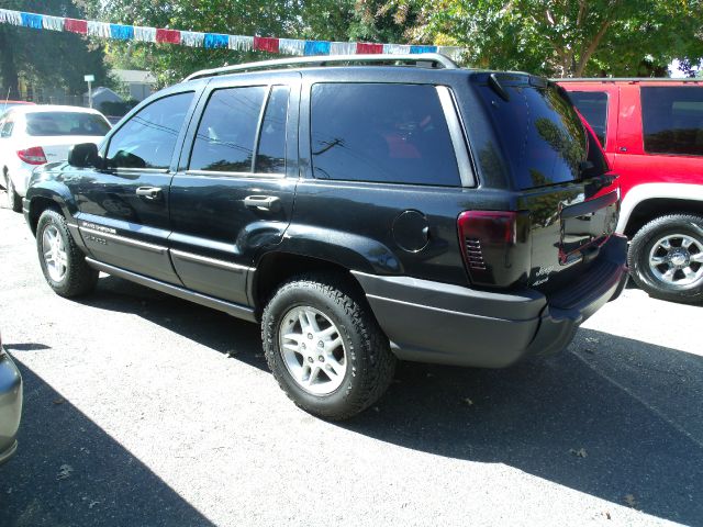 2004 Jeep Grand Cherokee 4dr 114 WB W/4.6l AWD