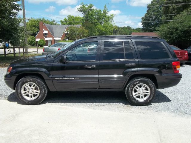 2004 Jeep Grand Cherokee LT Tv-dvdleathersunroof3rowcarfax Available