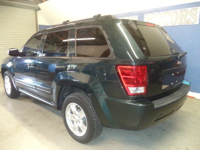 2005 Jeep Grand Cherokee Sedan 4dr