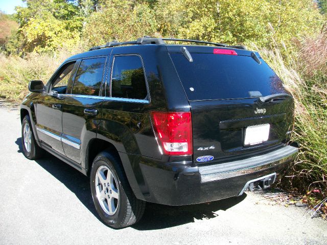 2005 Jeep Grand Cherokee Super