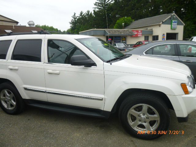 2005 Jeep Grand Cherokee Super