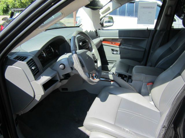 2005 Jeep Grand Cherokee Super