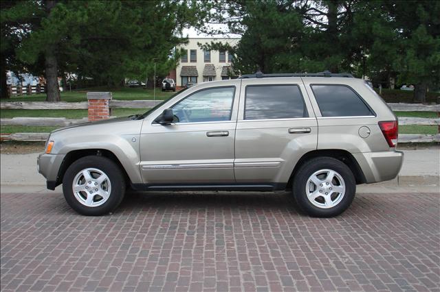 2005 Jeep Grand Cherokee SLT 25