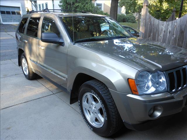 2005 Jeep Grand Cherokee SLT 25