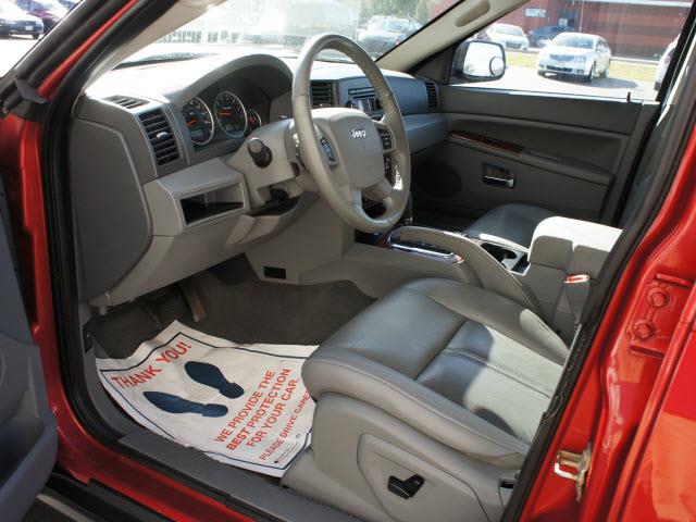 2005 Jeep Grand Cherokee 4DR